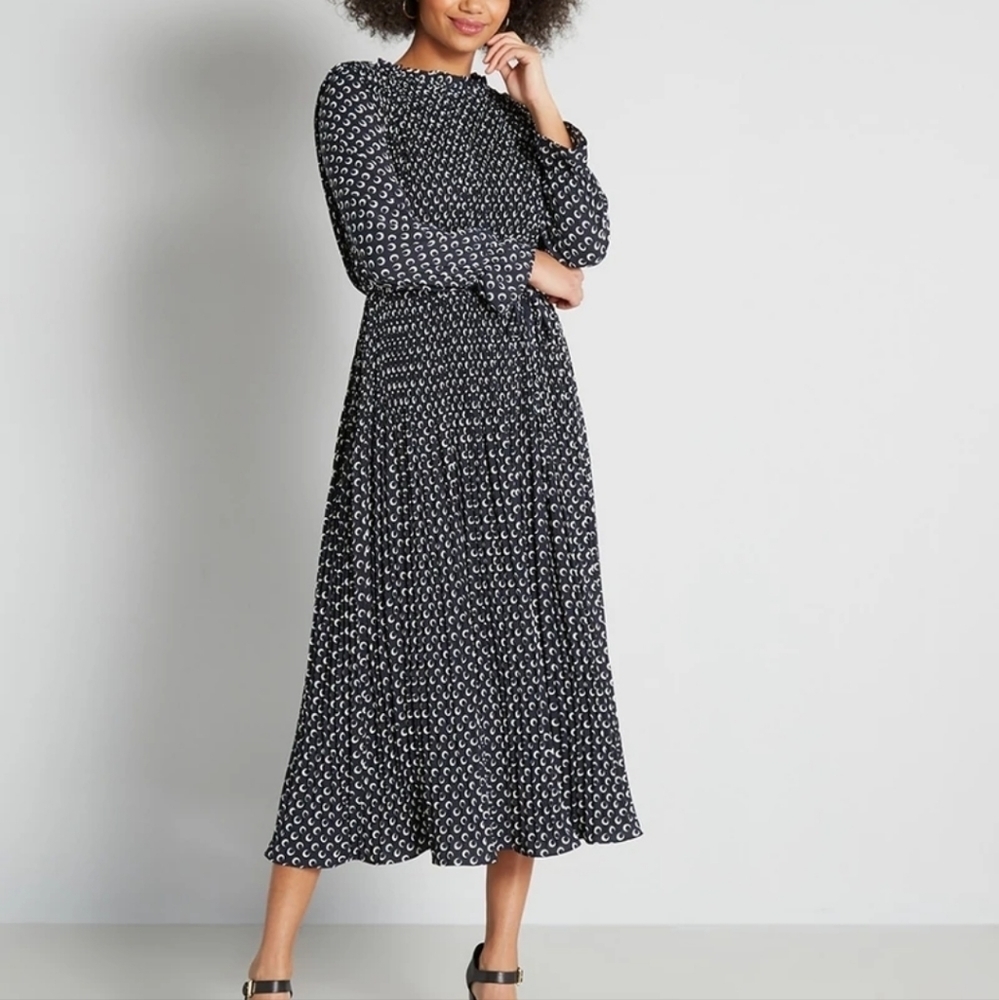 Midi Dress in Black and White Crescent Print